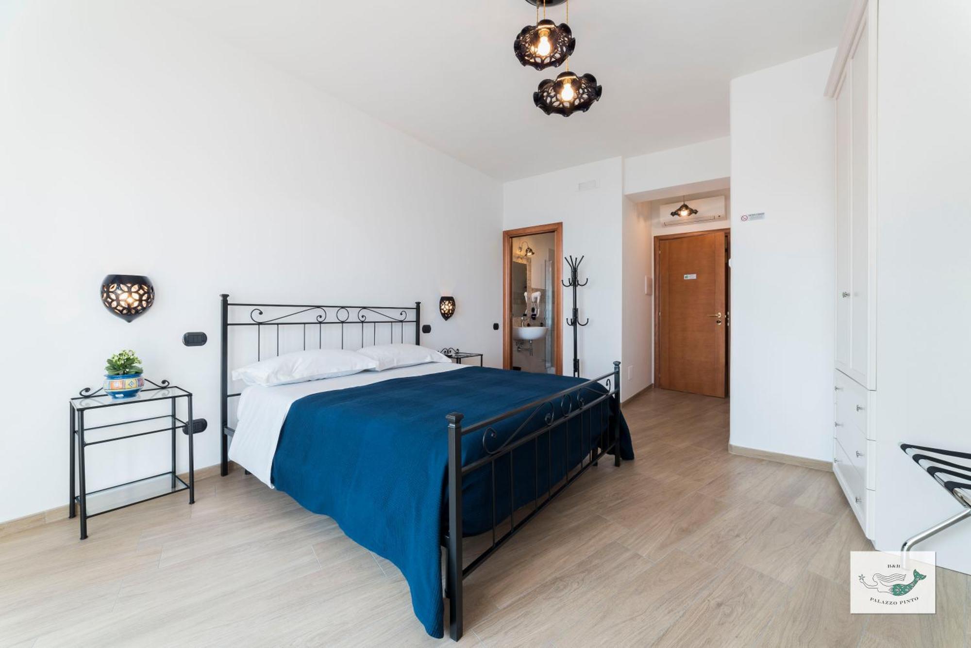 Bed & Breakfast Palazzo Pinto 2 2*