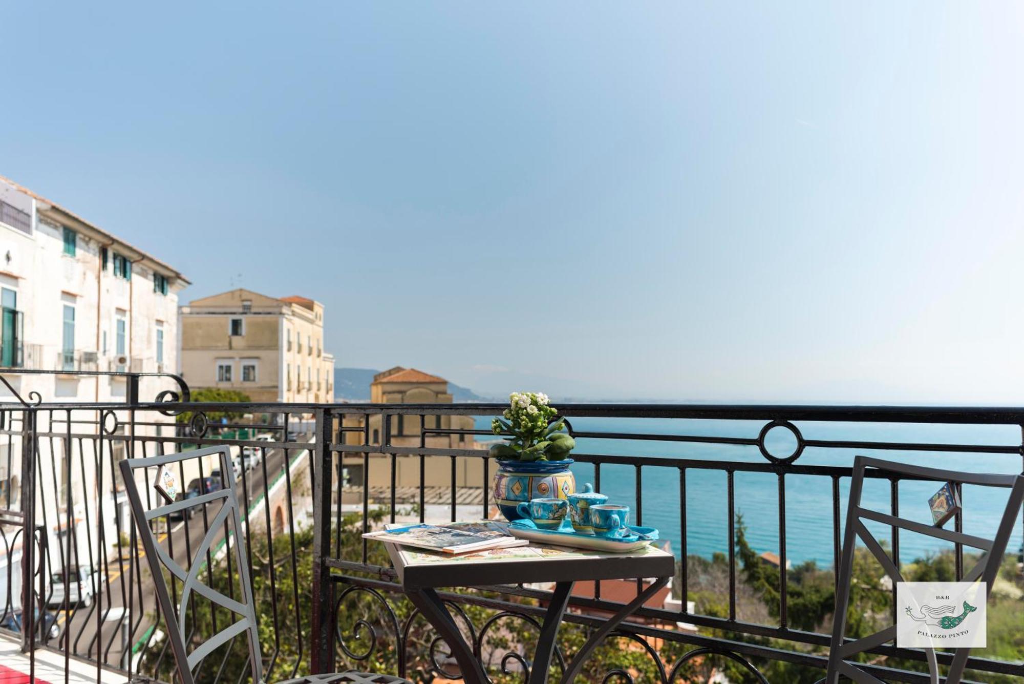 Bed & Breakfast Palazzo Pinto 2 2*